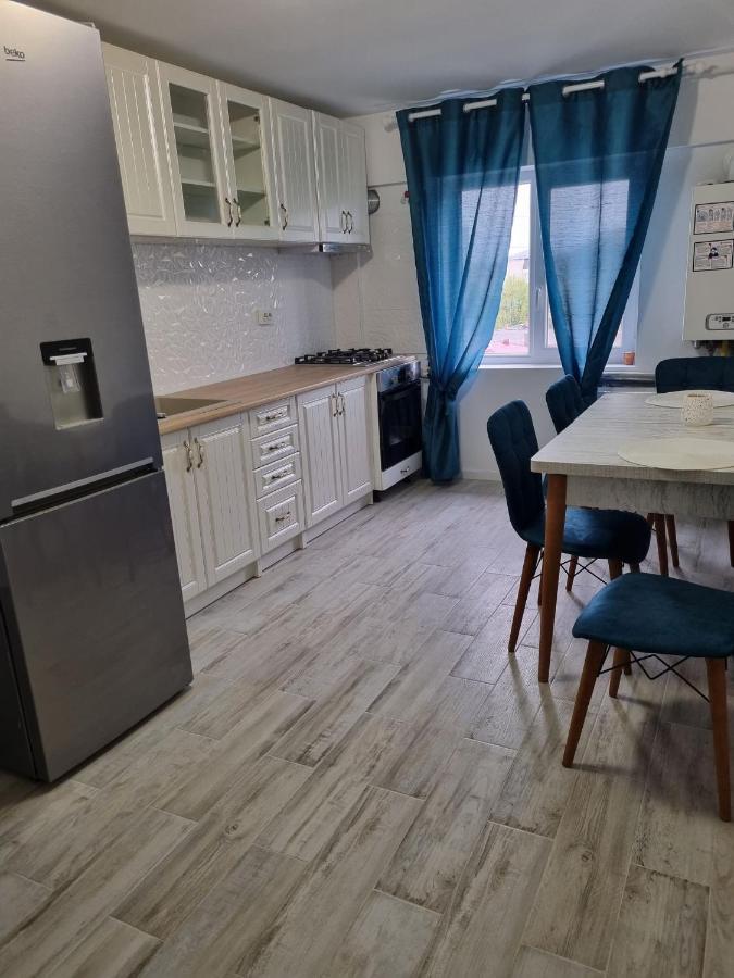 Luxurious Apartment With 3 Rooms And 2 Bathrooms In Corabia Екстериор снимка